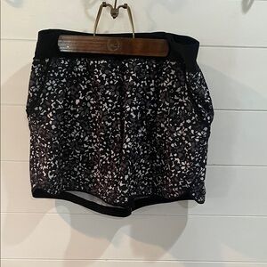 Lands' End Black and White Floral Women's Swim Shorts